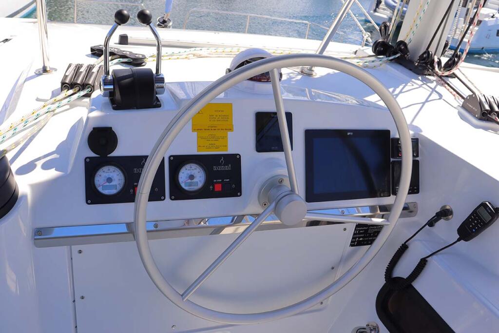 Catamaran 