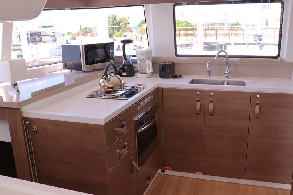 Catamaran 