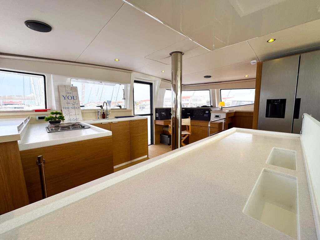 Catamaran 