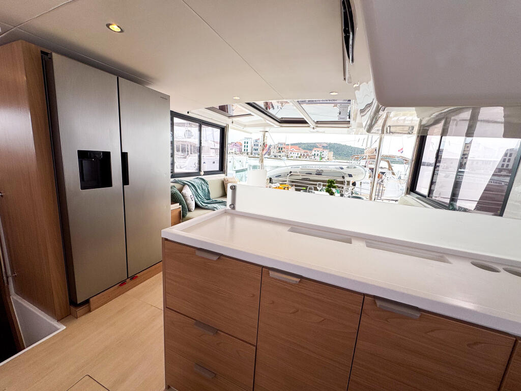 Catamaran 