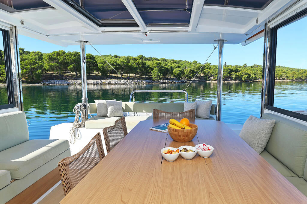 Catamaran 