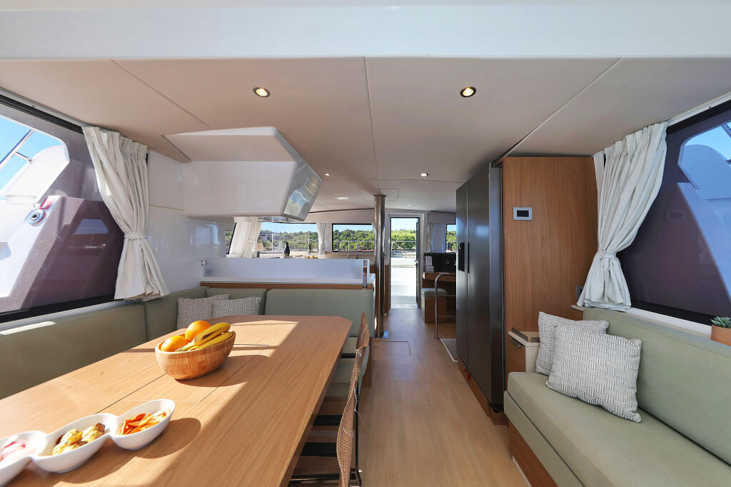 Catamaran 