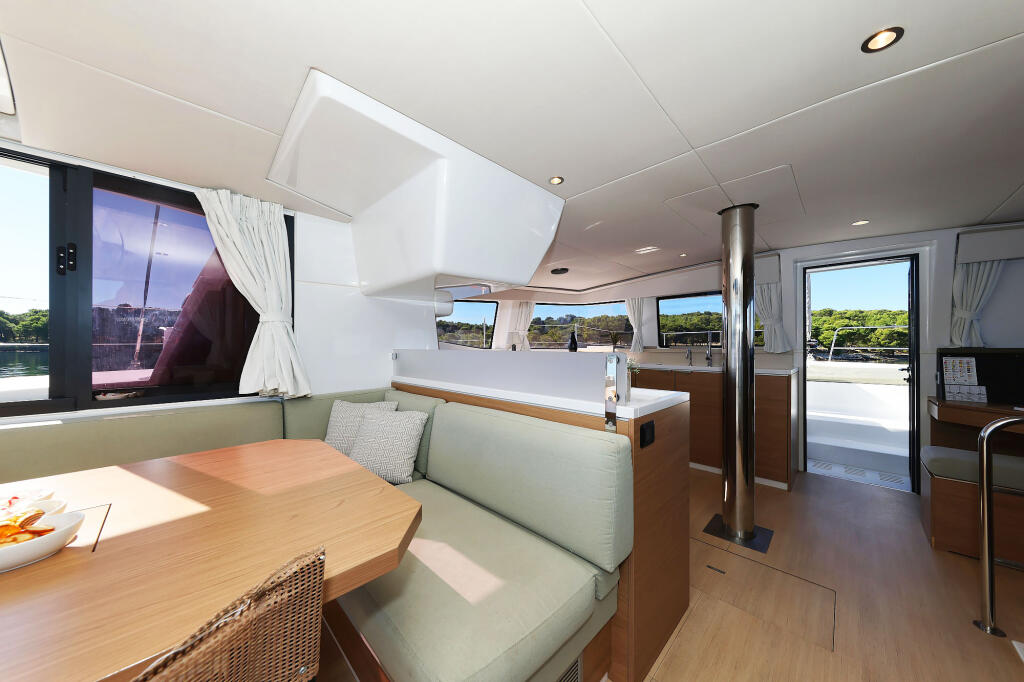Catamaran 