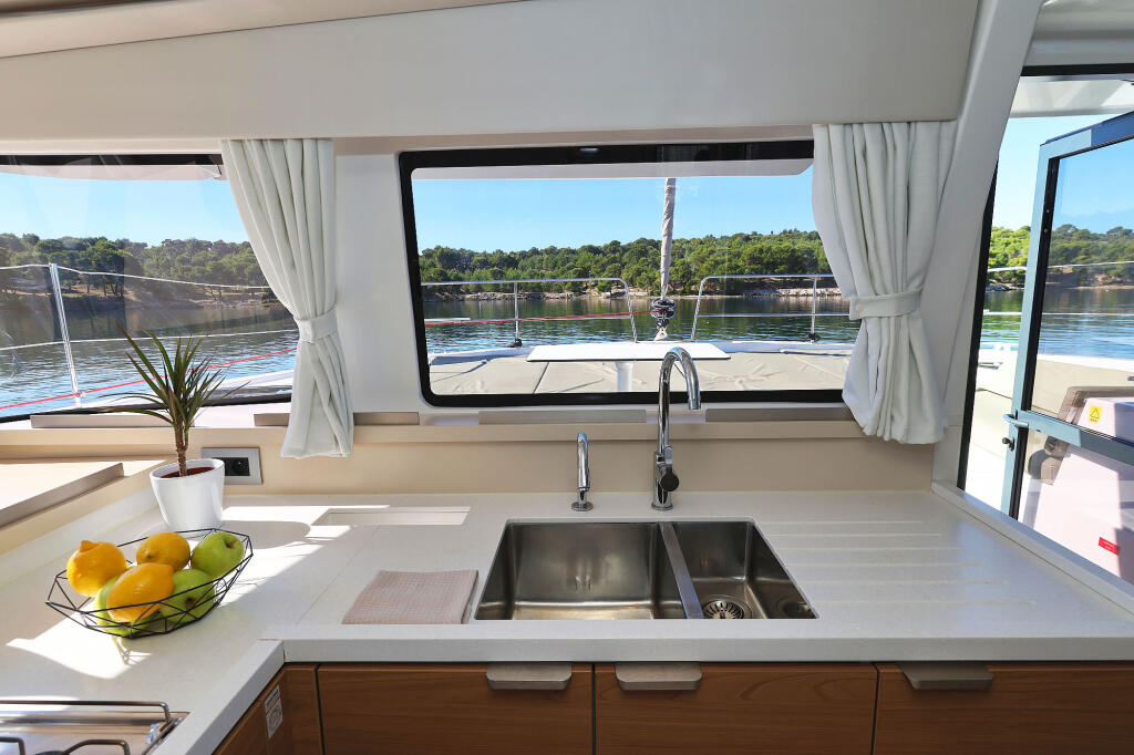 Catamaran 