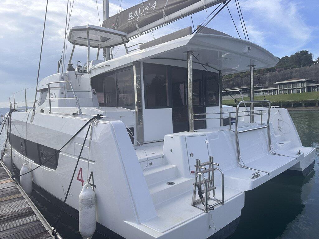 Catamaran 