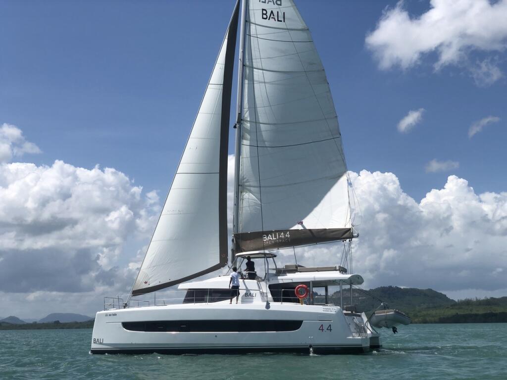 Catamaran 
