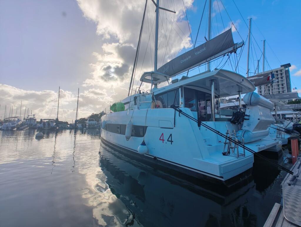Catamaran 