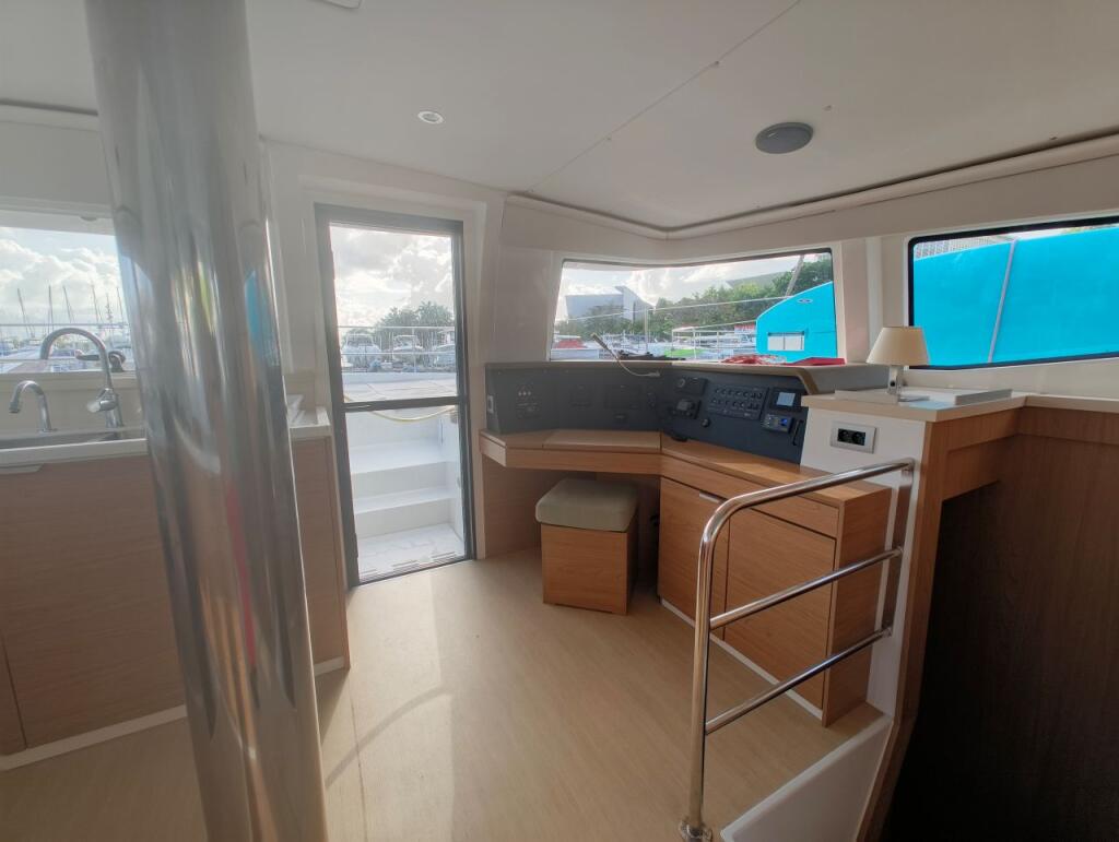 Catamaran 