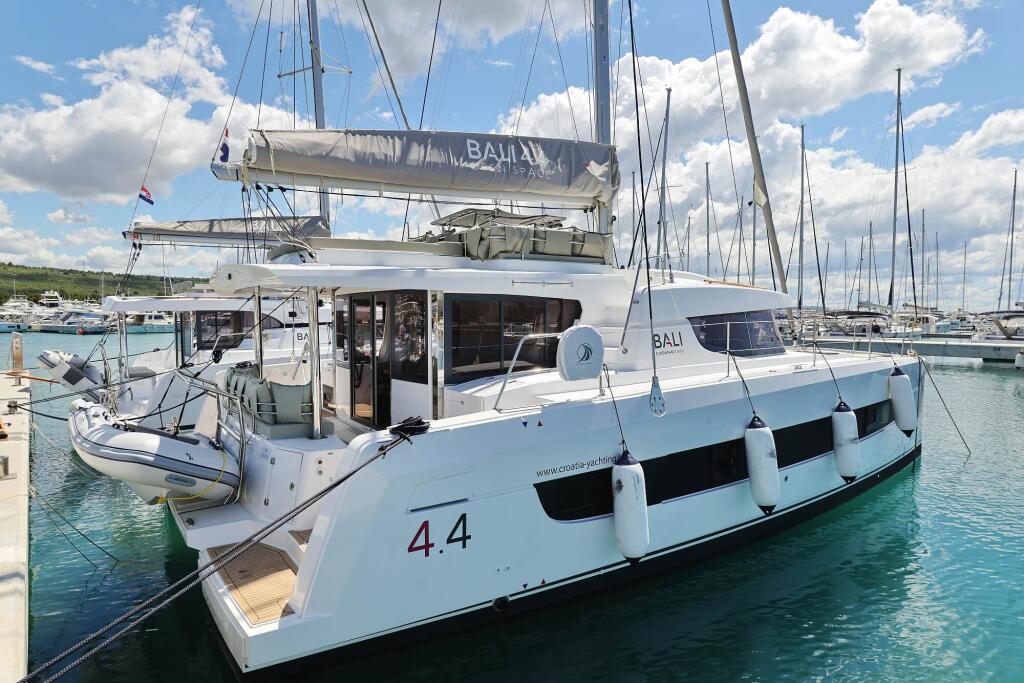 Catamaran 