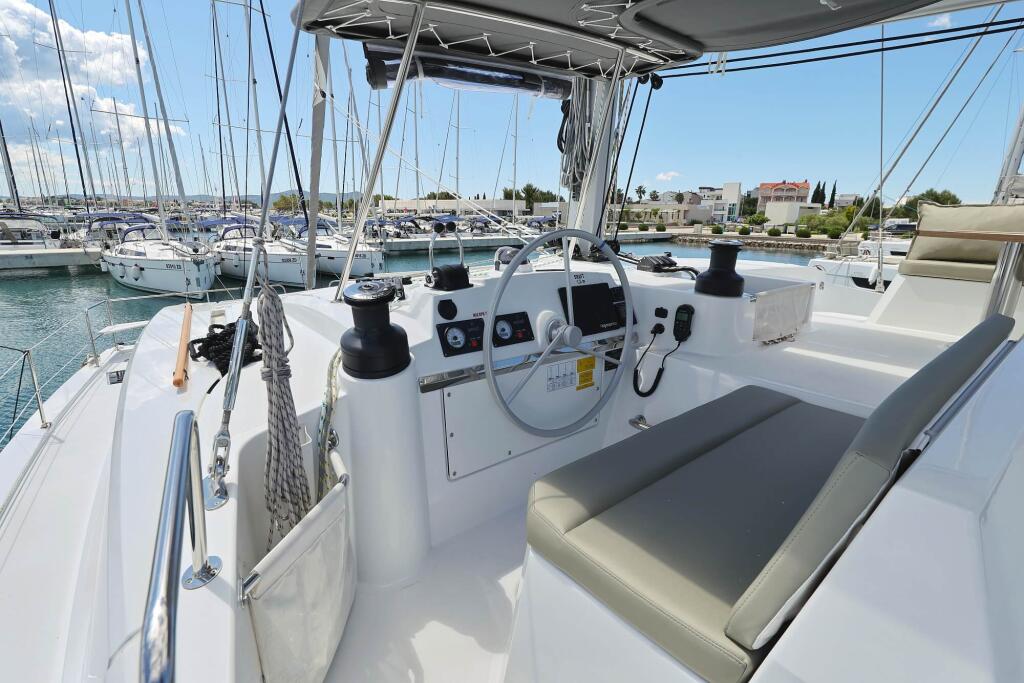 Catamaran 