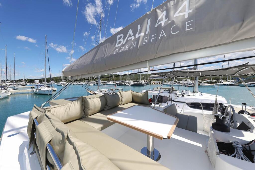 Catamaran 