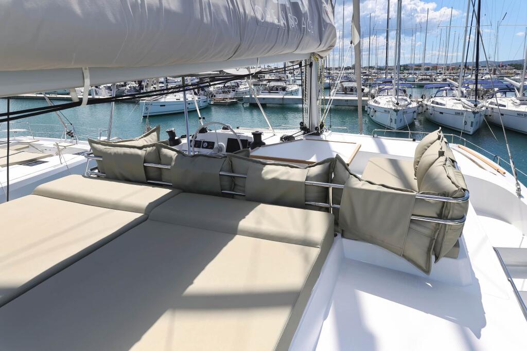 Catamaran 
