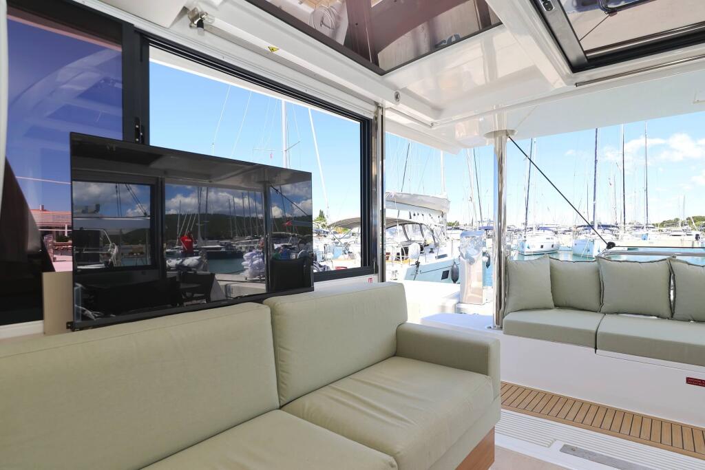 Catamaran 