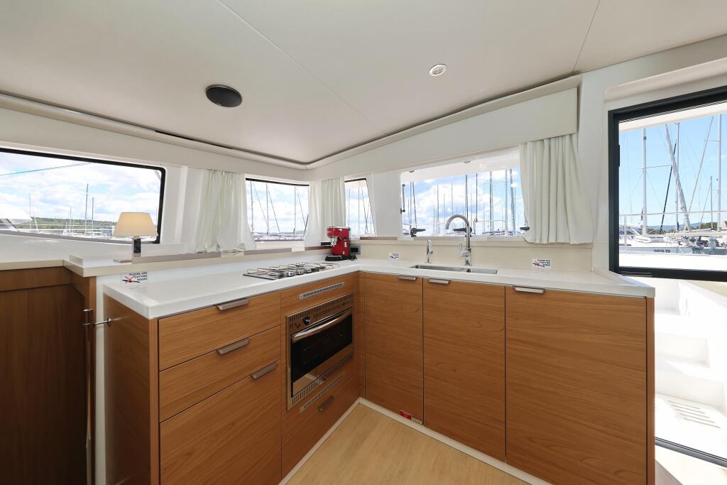Catamaran 