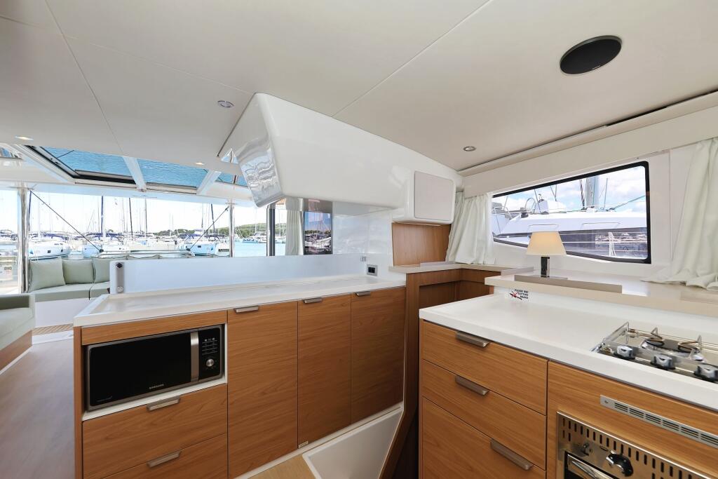 Catamaran 