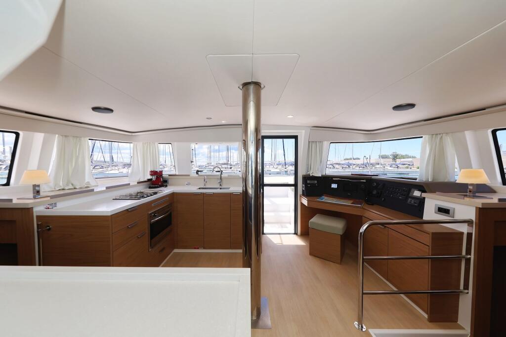 Catamaran 
