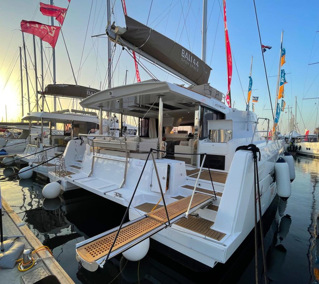 Catamaran 