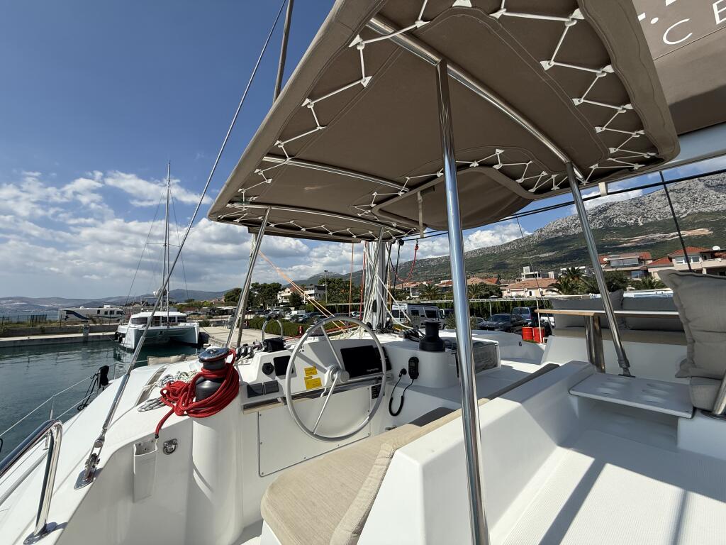 Catamaran 