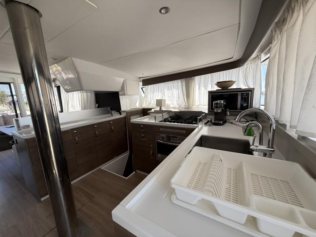 Catamaran 