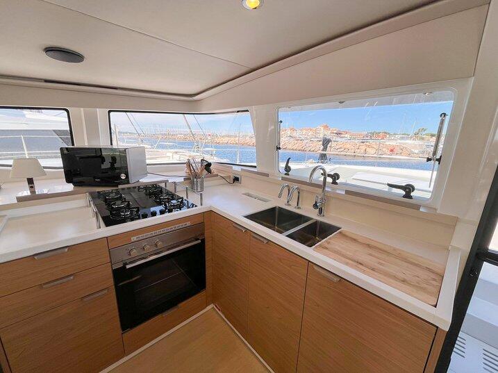Catamaran 