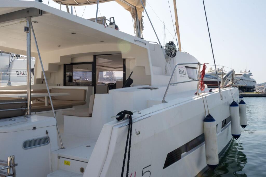 Catamaran 