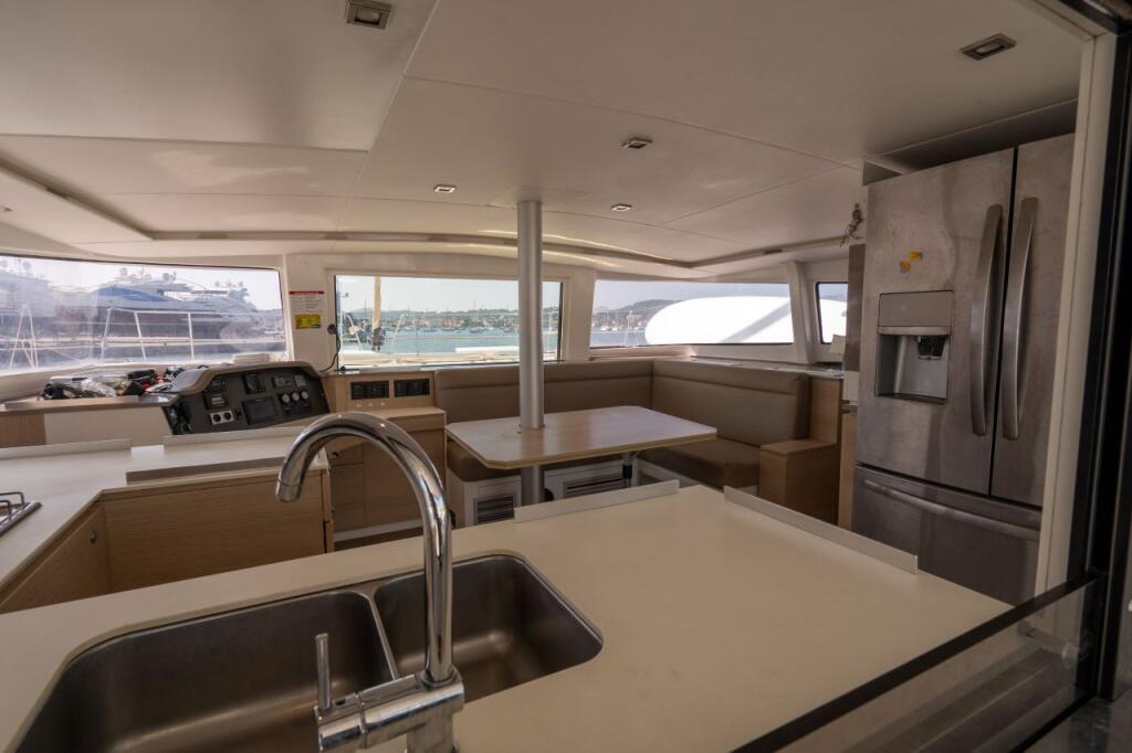 Catamaran 