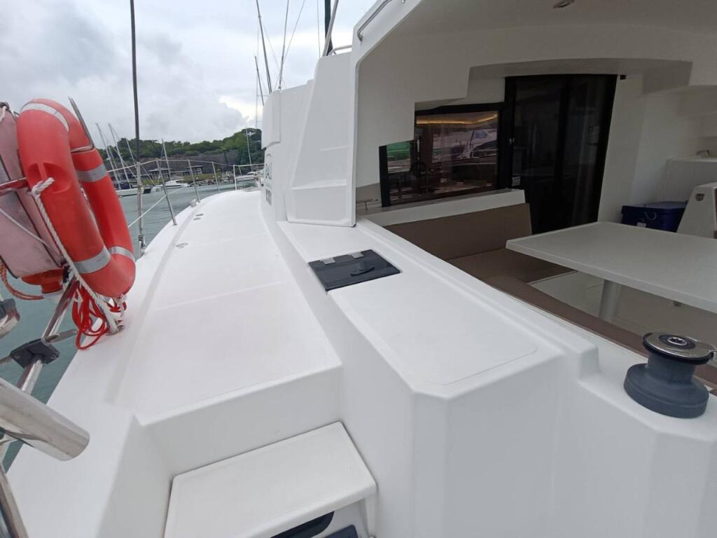 Catamaran 