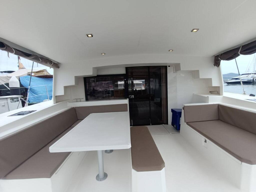 Catamaran 