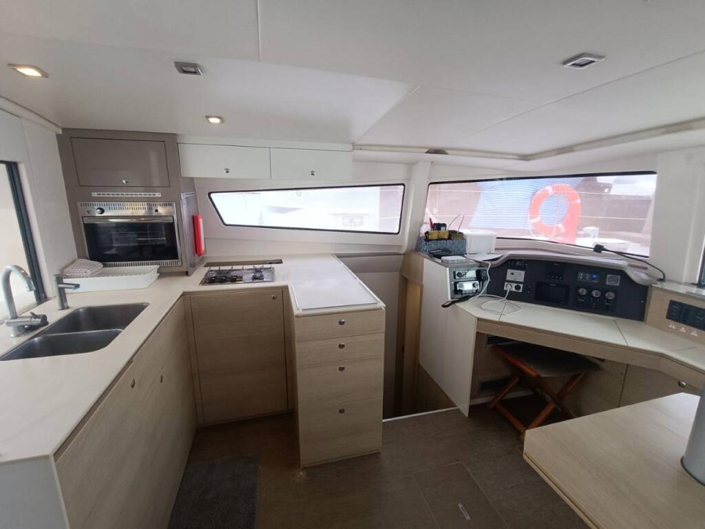 Catamaran 