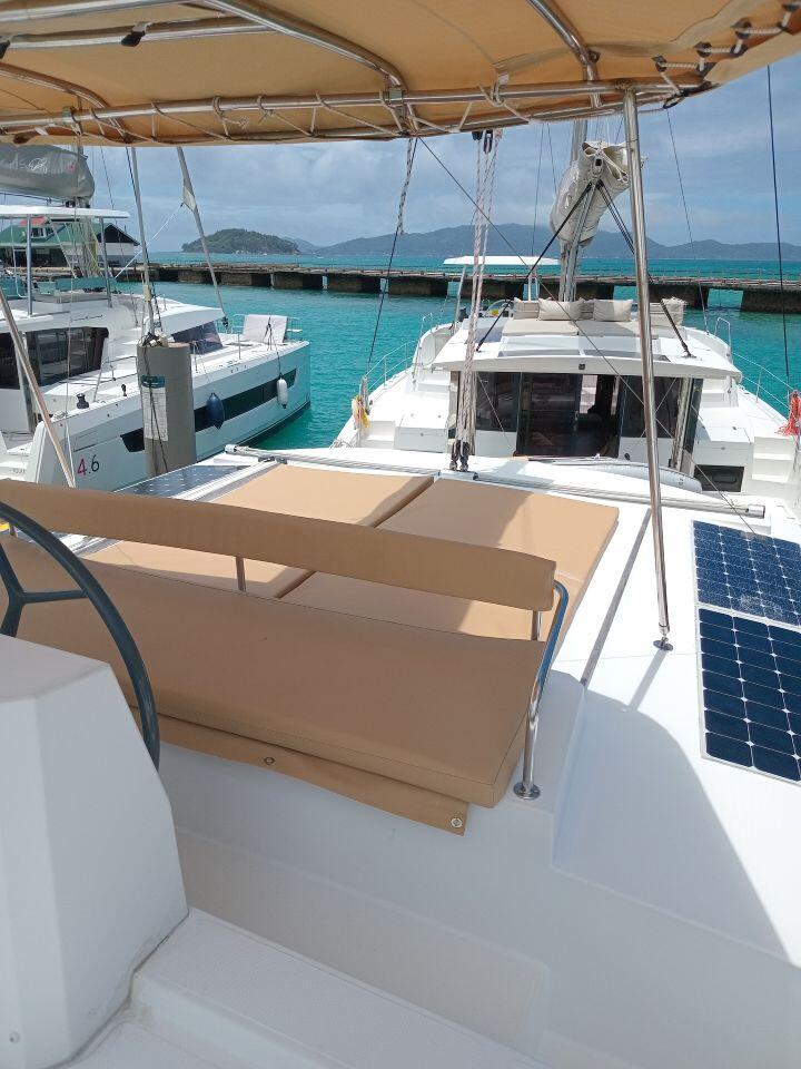 Catamaran 