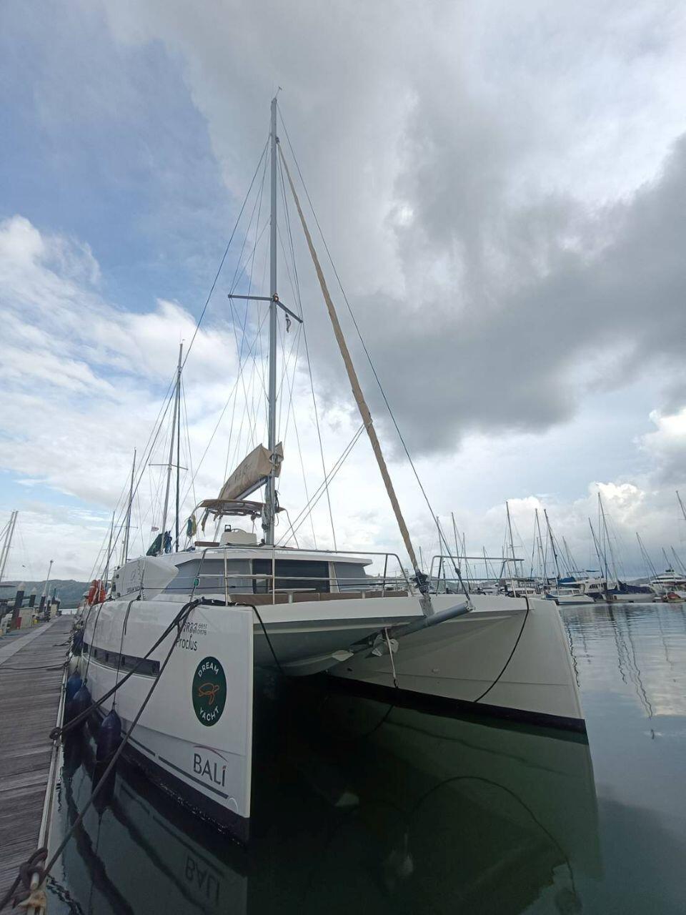 Catamaran 