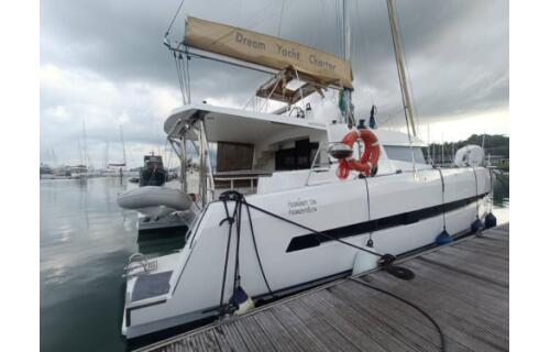 Catamaran 