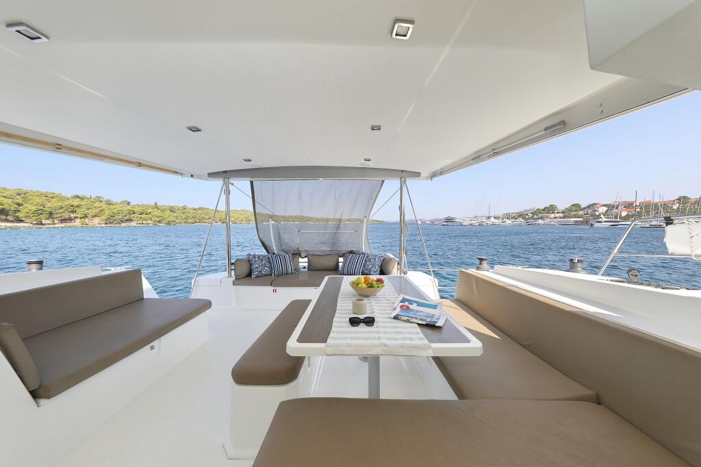 Catamaran 