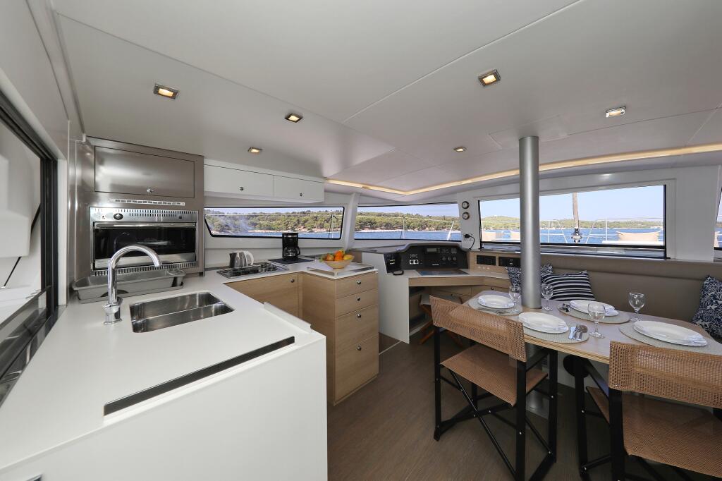 Catamaran 
