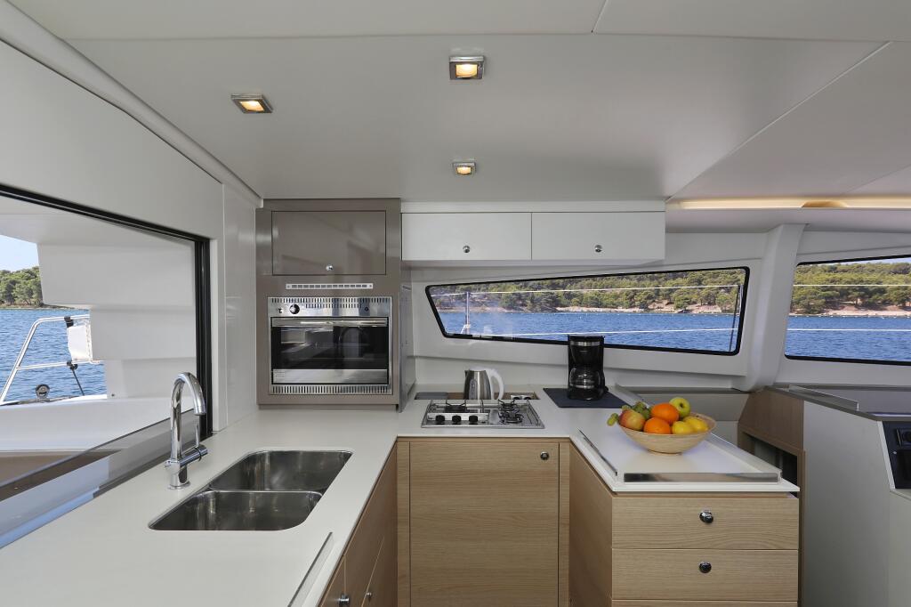 Catamaran 