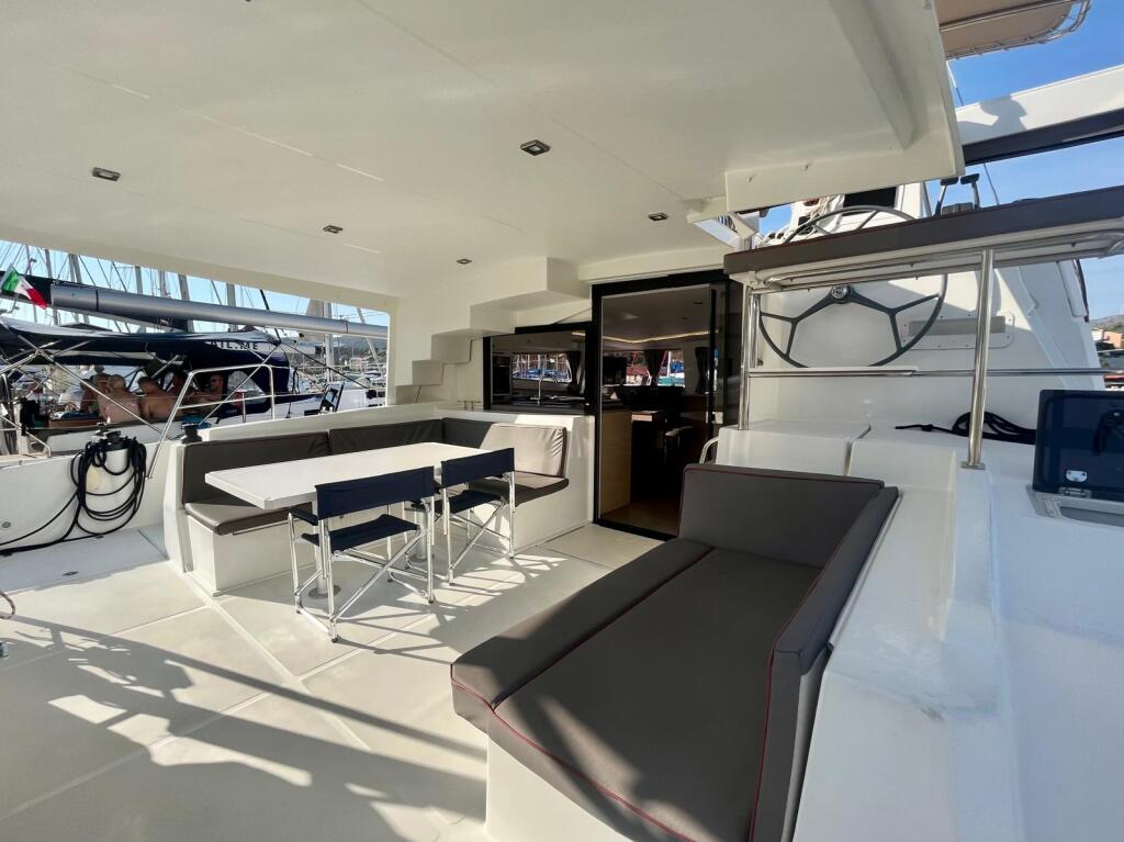 Catamaran 