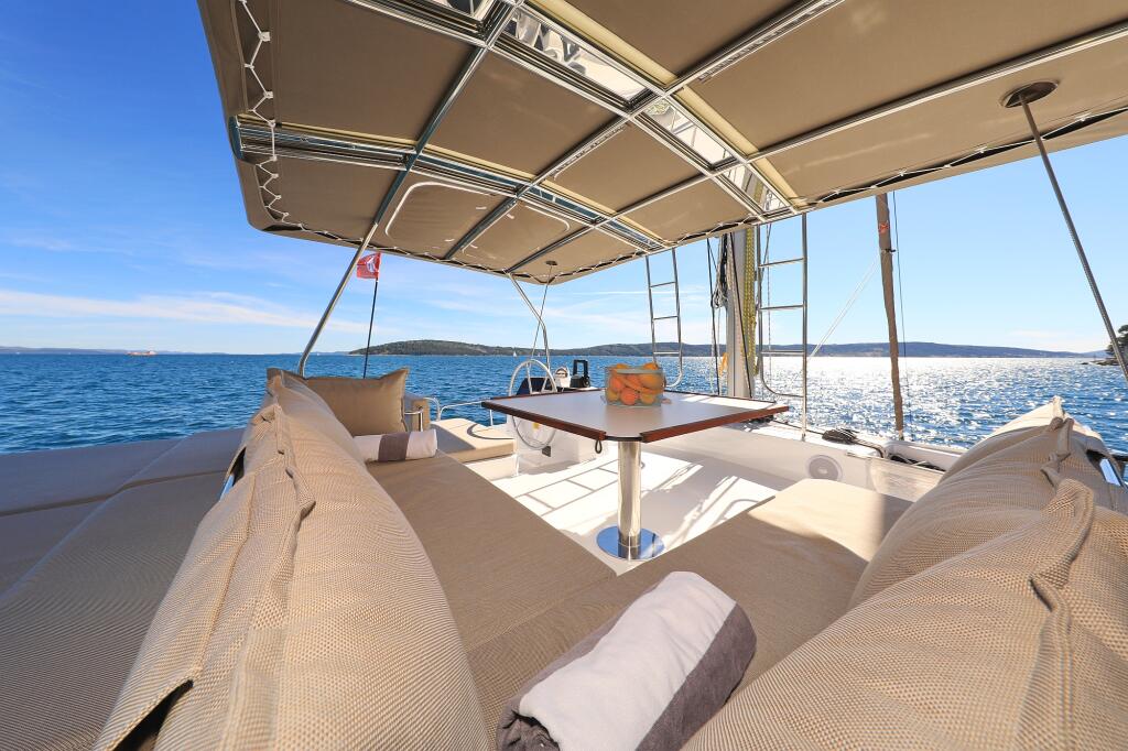 Catamaran 