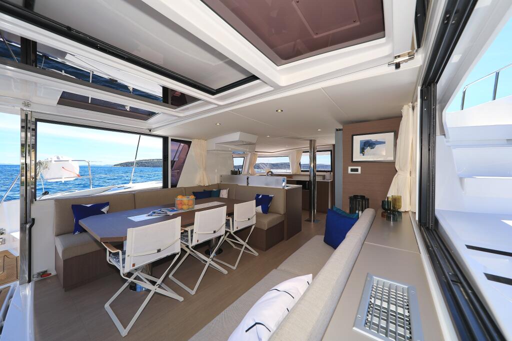 Catamaran 