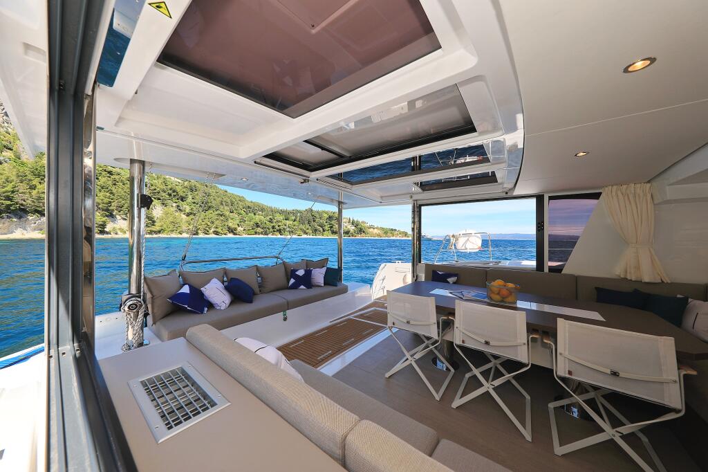 Catamaran 