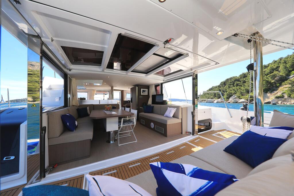 Catamaran 