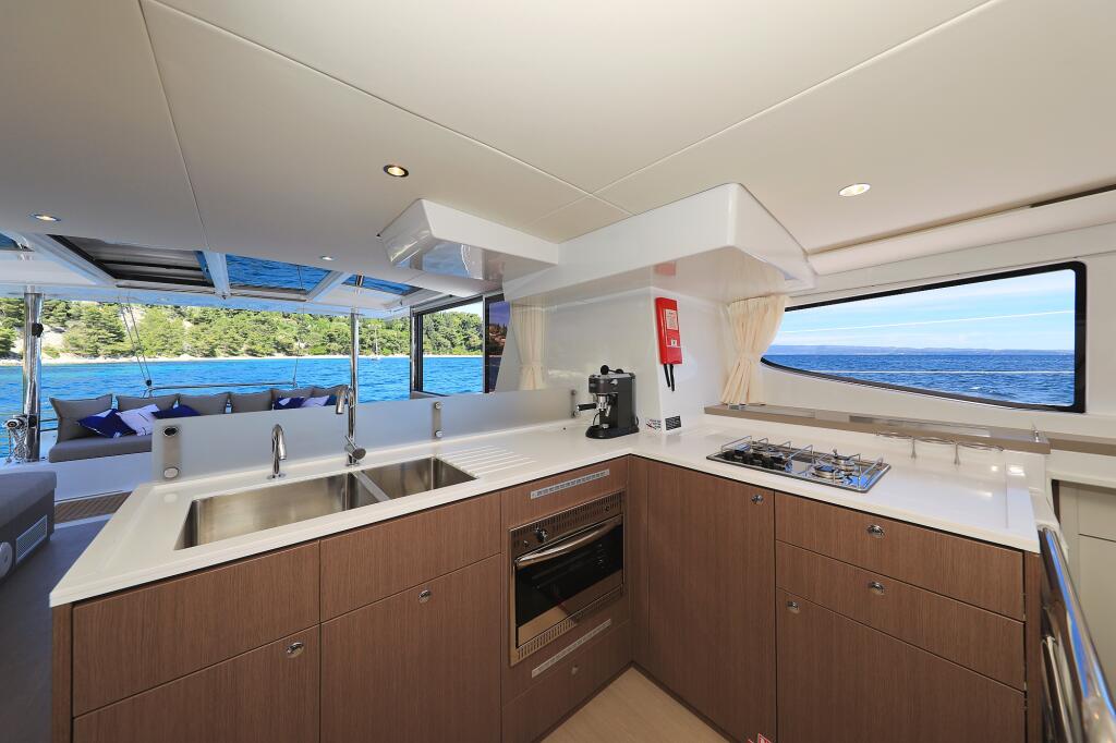 Catamaran 