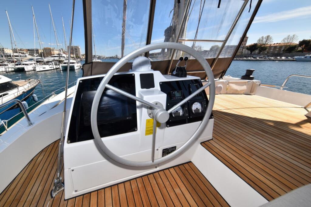 Catamaran 