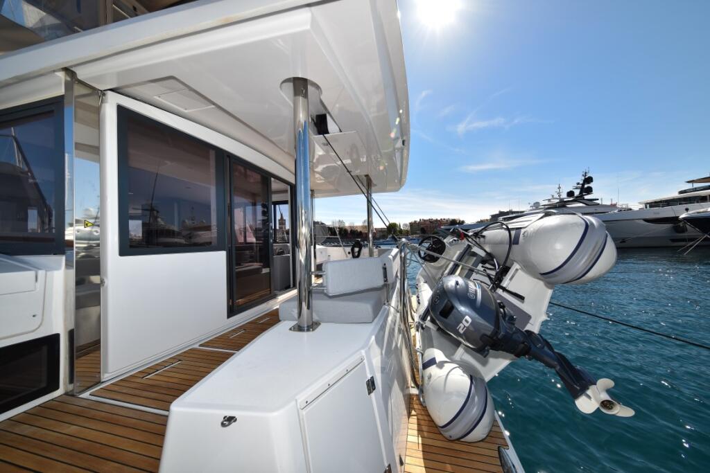 Catamaran 