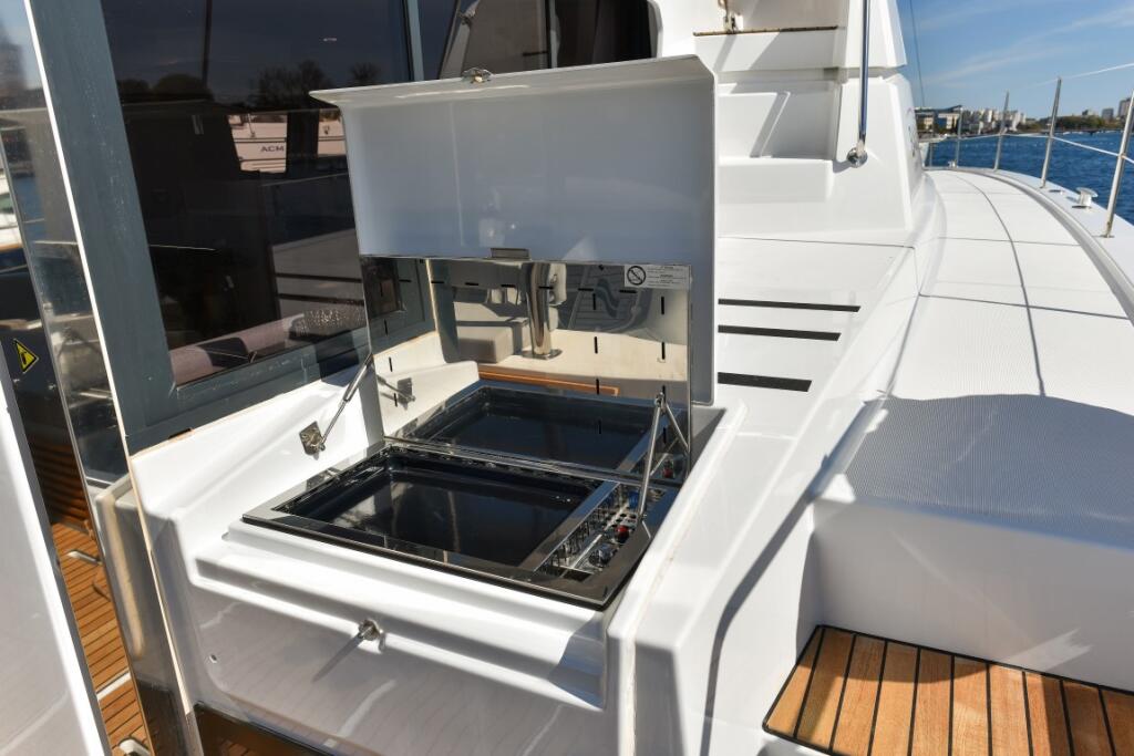 Catamaran 