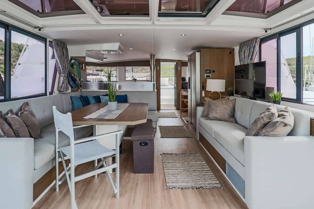Catamaran 