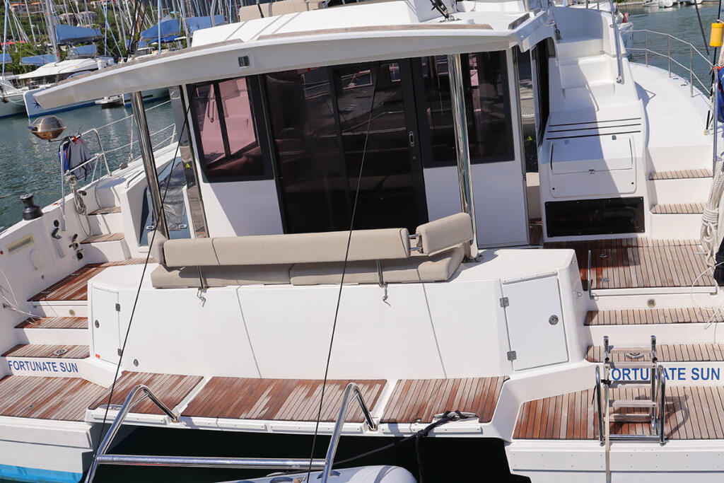 Catamaran 