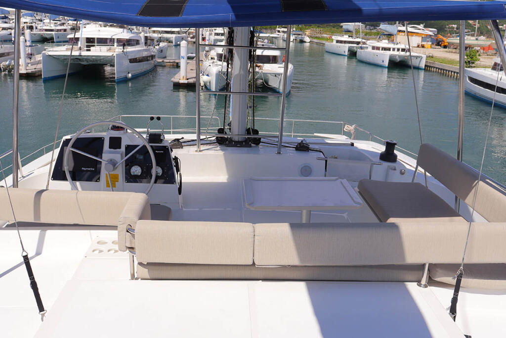 Catamaran 