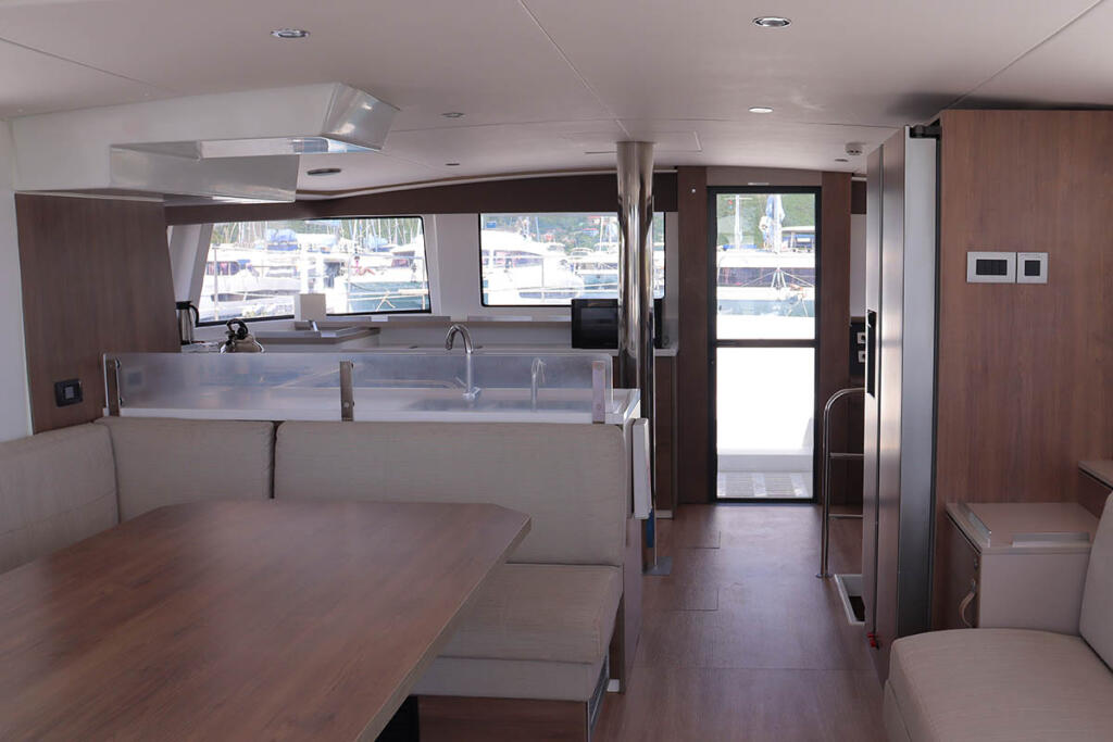 Catamaran 