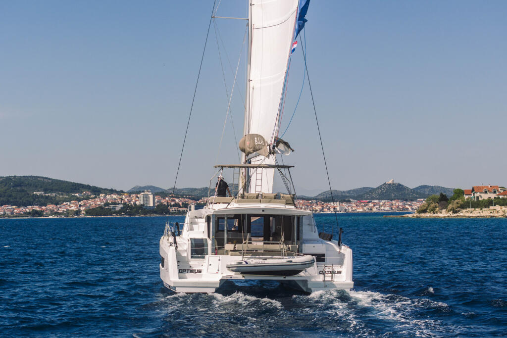 Catamaran 