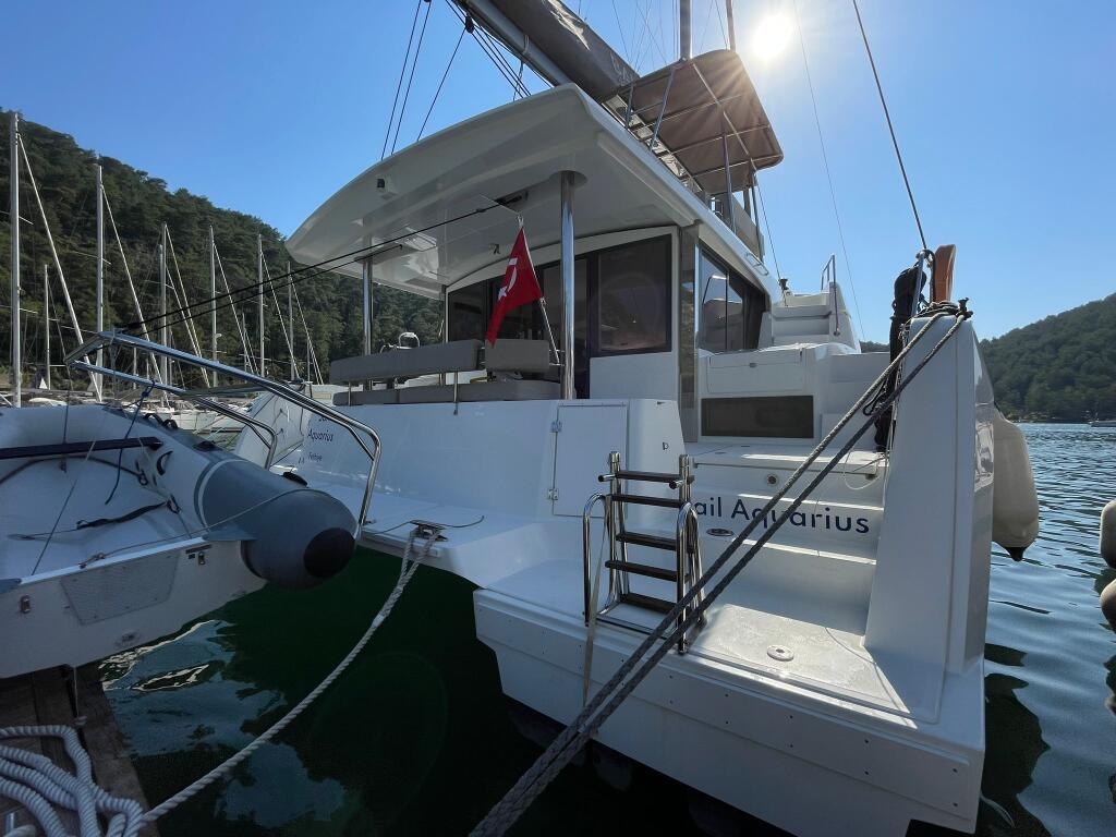 Catamaran 